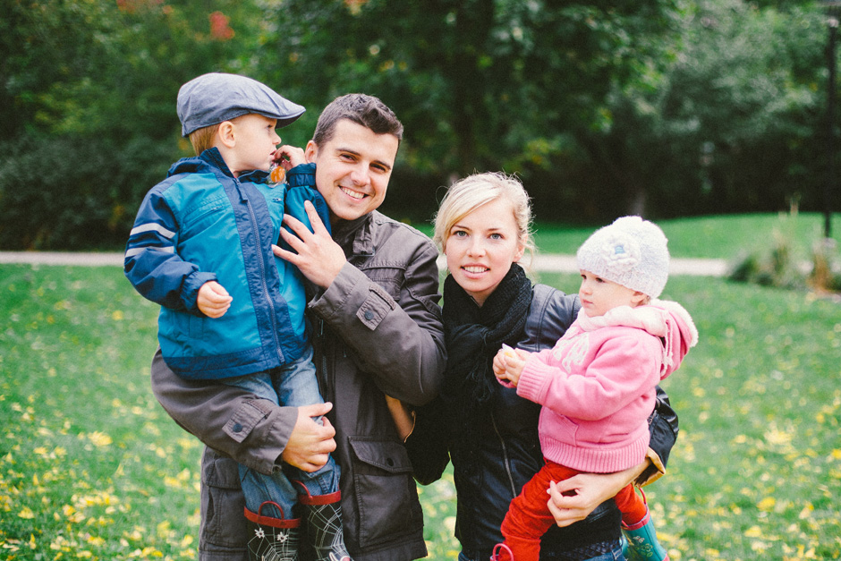 Toronto Family Photographer – Peter + Dorothy + Oliver + Lenna ...